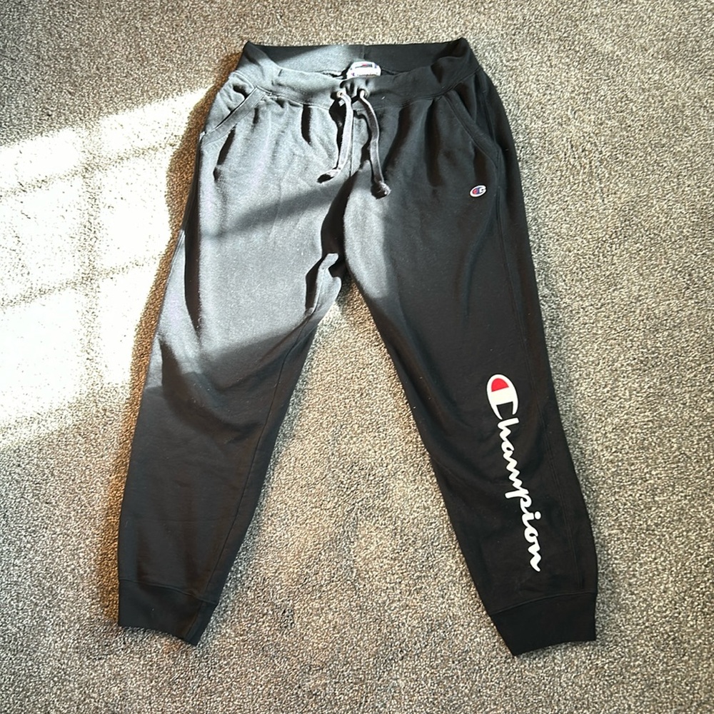 size L, champion sweats!!